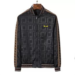 Nouveaux designers Vestes d'hiver Hommes 2023 Vêtements d'extérieur Bomber Veste Qualité Lisse Douce Marque Vestes Imprime Lettre Broderie TETB