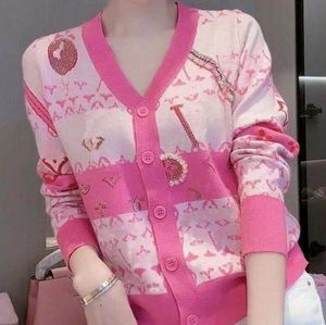 Nieuwe diamanten inbedddingbrief Sweaters Designer V-Neck roze gebreide Cardigan Dames Western Style Versatiele Casual Long Sleved Sweater Coats 5xl
