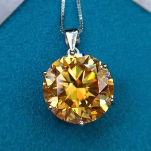 Nouveau Dominateur Jaune Moissan Diamant Collier Pendentif Chanceux Jaune Noble Coeurs Flèches Coupe Bijoux Accessoires344B