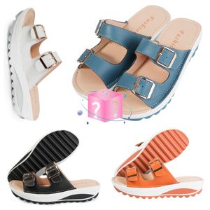 Nouvelles sandales décontractées à double boutonnage pour femmes pour la maison et l'extérieur, chaussures de sport version coréenne GAI coloré rose bleu orange nouveau style abricot 2024 mode femme