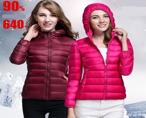 Nouvelle veste en bas plus taille pour femmes Vêtements de créateurs à capuche mince manteaux courts Slim Parkas Canada Veste de veste de veste Vestes coréennes pour W3481162