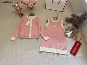 Nieuwe jurk pakken voor meisjes schattige roze baby gebreide set maat 100-150 Diamond logo gebreid vest en mouwloze jurk Nov05