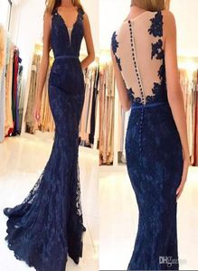 Nieuwe elegante 2018 Dark Navy Lace Mermaid Prom Dresses Mouwloze kralen Appliques Vestido de Festa Lange avond Pageant Pareple -jurken6405510