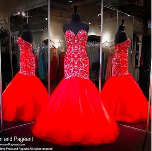 Nieuwe elegante rode grote kralenmeermin prom jurken echte beelden lieverd kristal steentjes backless lange Arabische luxe avondjurken