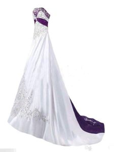 Nieuwe elegante trouwjurken 2019 A-lijn strapless kralenborduurwerk wit paars bruidsjurk op maat gemaakte elegante bruiloft Dre1474208