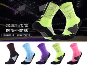 Nieuwe elite sokken voor mannen Hoge buis Verdachte handdoek Bodem Sportkousen Men039S Socks Professional Long Basketball Socks1194104