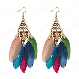 Nieuwe etnische kleurrijke driehoeklegering oorbellen voor vrouwen hout kralen veer oorbellen stam Dangle oorbellen Oorbellen