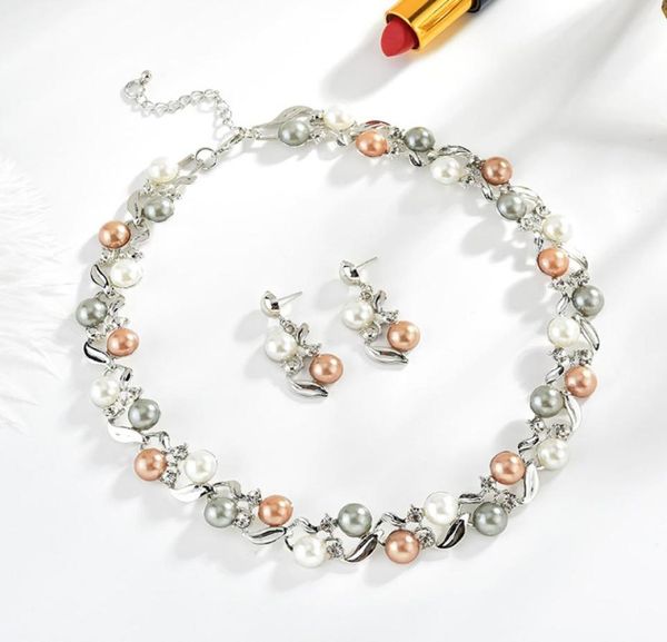 Nouvelle mode européenne fête décontracté ensemble de bijoux femmes 039s fausse perle strass feuilles colliers avec boucles d'oreilles S985839042