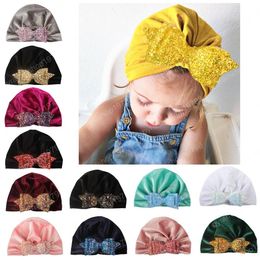 Nouvelle Europe Infantile Bébé Filles Chapeau Paillettes Bowknot Chapeaux Enfant Toddler Enfants Bonnets Turban Chapeaux Enfants Pleuche Chapeaux 13 couleurs