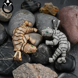 Nouveau pendentif tigre féroce exagéré européen et américain 3D plein diamant Zircon Agate yeux Hip Hop pendentif avec chaîne