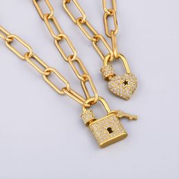 Nouveaux colliers européens et américains, micro-collier de pendentif en forme de verrouillage zircon micro-incrusté, collier populaire Instagram, cadeau de Noël féminin