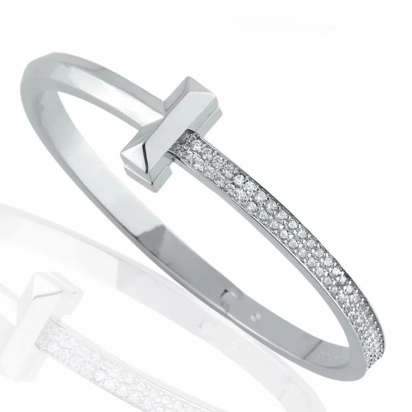 Nouvelle-lettre en T européenne et américaine pour hommes et femmes en titane en acier tarvéné en T bracelet en diamant à double rangée en 3 couleursq98