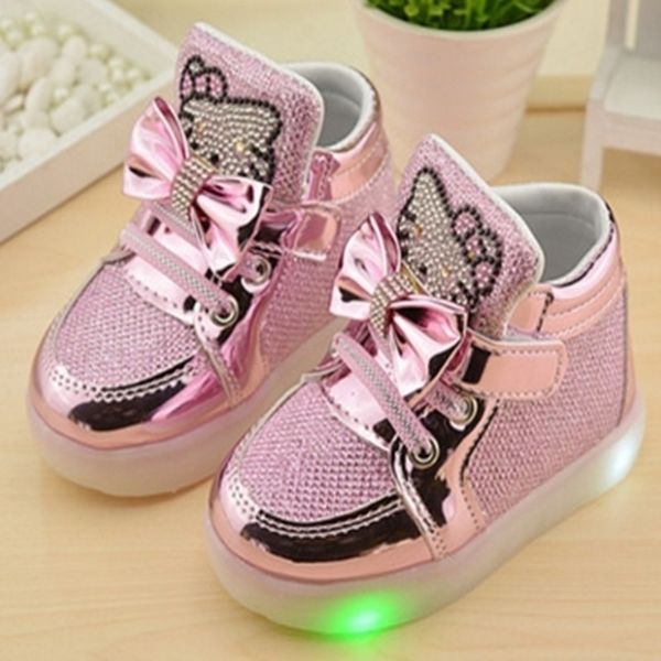 Nueva Moda Europea Iluminado LED niños zapatillas Elegante Encantador bebé niños niñas zapatos botas ventas calientes niños frescos zapatos 201201