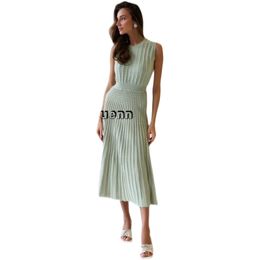 Neue europäische Mode Frauen O-Neck ärmellose hohe elastische Taillengestrickte Plissee Midi Long Kleid