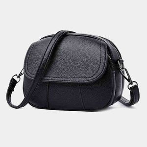 Nouveaux sacs de soirée Sacs à bandoulière en cuir pour femmes Style simple à bandoulière Wraps Forme Sac à main de l'expéditeur dans un sac torsadé 220709