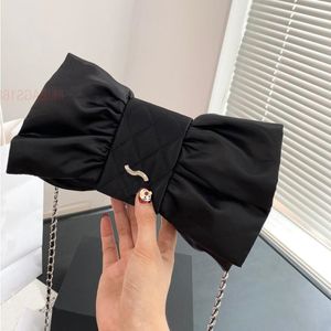 Nouveau sac de banquet de poche de marque célèbre avec visage en satin sac à bandoulière à la main de haute qualité pour femmes sacs à main de luxe sacs à main designer wo