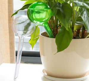 Nouvelle mode 10 pièces Arrosage automatique dégoulinant mini-bouteilles en plastique plantes fleuries plantes en pot approvisionnement en eau pour voyager extérieur 8276241