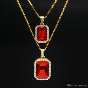 Nieuwe Mode 2 Stks Ruby Ketting Set Zilver Vergulde Iced Out Out Square Red Ruby Bling Rhinestone Hanger Ketting Hip Hop Sieraden Doos Ketting