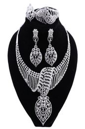 New Fashion African Jewelry Set Dubai Silver plaqué Collier Boucles d'oreilles Set Crystal Indian Wedding Jewelry4675025