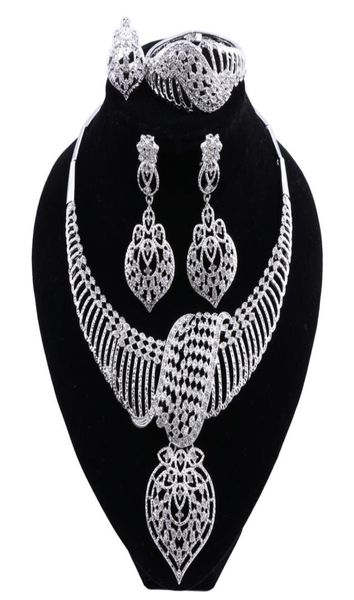 New Fashion African Jewelry Set Dubai Silver plaqué Collier Boucles d'oreilles Set Crystal Indian Wedding Jewelry7976965