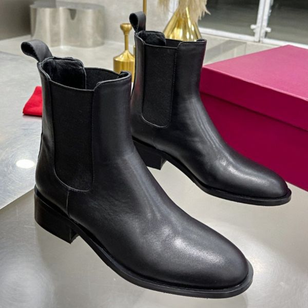 Nouvelle mode Matériau authentique authentique Bottes de femmes en cuir authentiques