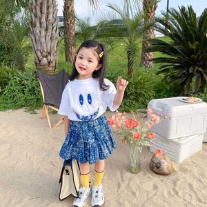 T-shirt blanc et jupes florales pour petites filles, tenues d'été décontractées pour enfants, ensembles de vêtements pour tout-petits, nouvelle mode