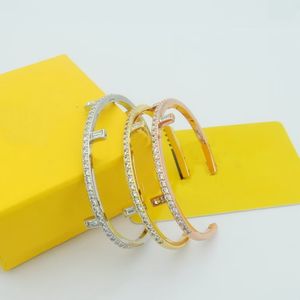 Nouveau Mode Bracelet Designer Bijoux Bracelet Pour Hommes Femmes Plein Diamant Lettres F Neutre De Luxe Amoureux Bracelets Cadeaux De Mariage FB1 --001