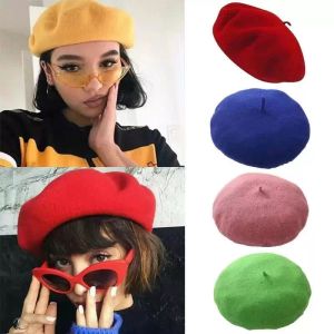 Nouvelle mode béret dames Bonnet chapeaux printemps hiver casquette femmes laine Vintage bérets couleur unie casquettes femme chaud marche chapeau