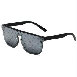 LOUIS VUITTON LV Classic Fashion Design Gafas de sol retro con lentes  degradados para hombres y mujeres