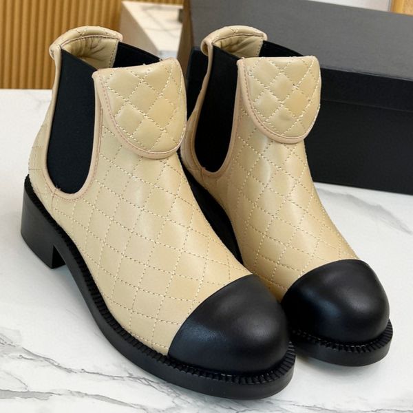 Nuevas botas de moda botas martin de diseñador superior botas de motocicleta antideslizantes para exteriores zapatos de cuero real de tacón alto botas de moda cálidas para mujer zapatos con cordones con letras de goma