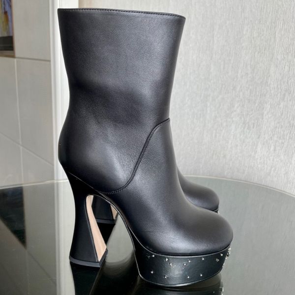 Nuevas botas de moda, zapatos de diseñador superior, tacones altos de cuero genuino, botas cálidas antideslizantes para exteriores, plataforma impermeable, zapatos atractivos, zapatos de banquete para mujer, suela de goma