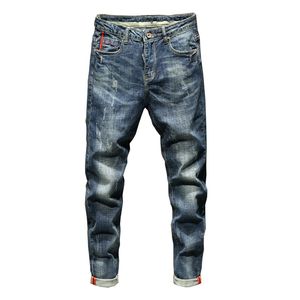 Jeans para hombre Marca de moda para hombre Slim Fit Otoño e invierno Retro Azul Bolsillos elásticos Desinger Fashions Casaul Man