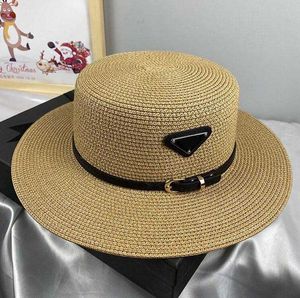 Nouveau chapeau de seau de mode chapeau de paille de luxe pour hommes et femmes avec le même chapeau de protection solaire de ceinture de protection solaire de voyage 14 modèles peuvent être sélectionnés