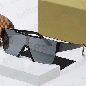 Nouvelles lunettes de soleil Burbreys de mode Classic Lunettes de soleil de style de style anglais pour hommes et femmes.