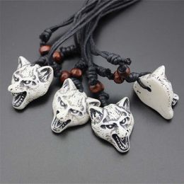 Nouveau Mode Sculpté Totem Bionic Os Loup Pendentifs Colliers Simulé-Os Loup Colliers Longueur Corde Réglable Bijoux Pour Hommes Femmes