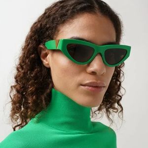 Nuevas gafas de sol de diseño de ojo de gato moda femenina Europa y los Estados Unidos YK2 gafas de sol anti-UV de montura pequeña