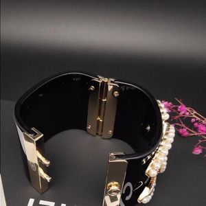 Ch Bangle Love Bangl Convient Au Poignet Cm Femme Bracelet De Créateur Les Détails De La Réplique Officielle Sont Conformes Au Bracelet Gen Mosi Designer Hommes