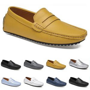 Nouvelle mode classique respirant tous les jours chaussures de printemps, d'automne et d'été chaussures pour hommes chaussures basses chaussures d'affaires à semelle souple chaussures à semelle plate chaussures en tissu pour hommes-66 tendances