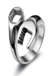 Nueva moda Cool Biker Mechanic Wrench Anillo de acero inoxidable para hombre Anillos de estilo punk para hombres Tamaño 813 anel masculino Hombre Jewelry2531931