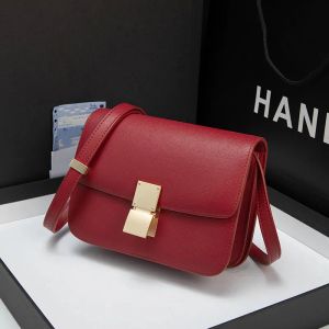 Nieuwe mode koeienhuid tofu tas gemaakt van echt leer Eenvoudige en retro kleine vierkante tas Enkele schouder Crossbody Stewardess tas Make-up date tas