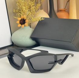Nouveau design de mode Cool Designer des lunettes de soleil métalliques Punk Rock Eyewear Femmes Vintage pour les lunettes pour hommes pour hommes Classic Eyeglass 2532058
