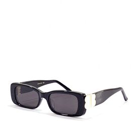 Nieuwe modeontwerp zonnebrillen 0096 Kleine frame vierkante bril Simple Pop Trend Style Decoratieve brillen Topkwaliteit met Box2943