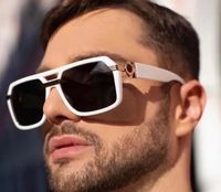 Nouvelles lunettes de soleil cr￩atrices de mode pour hommes carr￩s frameaux simples et populaires UV400 Lunettes ext￩rieures Top Bliz Sun Glasses Wholesale Eyewear