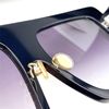 Nouveau design de mode Femmes Lunettes de soleil POUPE GRANDS CADRES SQUÉES LOGGLES TOP QUALITÉ UV400 Protection Eyewear Popular Avant-Garde Style