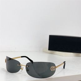 Nouvelles lunettes de soleil enveloppantes du design de mode 71660 Cadre métallique Lobes ovales sans bord