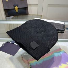 Nieuwe modeontwerper Beanie Hat Hen's Brand Winter Knit Bonnet Hoogwaardige Snapback Classic Casual Plaid Jacquard Woman Luxe Warm Skull Caps