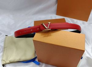 Nouveau créateur de mode ceinture Vintage lettre boucle lisse femmes jean robe ceintures décoratives avec boîte-cadeau peut être utilisé comme cadeau 2.5 cm