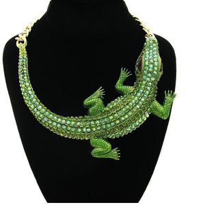 Nieuwe Mode Gepersonaliseerde Groene Iced Diamond Big Crocodile Womens Choker Ketting Fake Kraag Halloween Decoratie Sieraden Geschenken voor meisjes