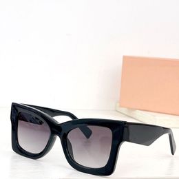 Nouvelle mode Designer hommes et femmes lunettes de soleil Square SMU 08W avec diamant mode surdimensionné marque designer grand cadre lunettes de soleil UV400 lunettes de soleil safilo lunettes