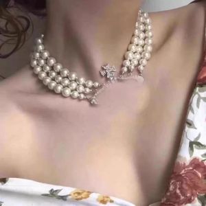 Nieuwe modeontwerper Meerlagige Pearl Rhinestone Orbit ketting sleutelbeen ketting Barokkettingen voor vrouwen sieraden Gift ketting goud